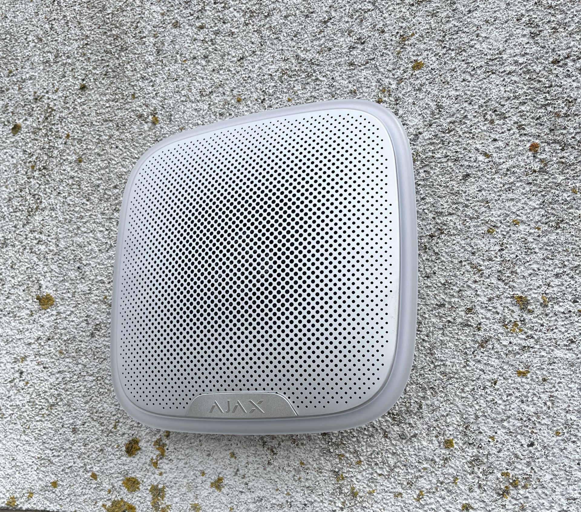 Realizacja alarmu i wideodomofonu w mieszkaniu